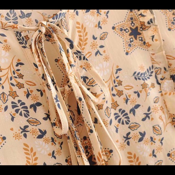 NWT BOHO Long Sleeve  Top - Picture 6 of 7